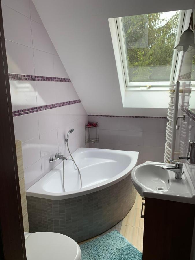 Dom Nad Jeziorem Mazury Pomost Segment 1 Kozin Extérieur photo